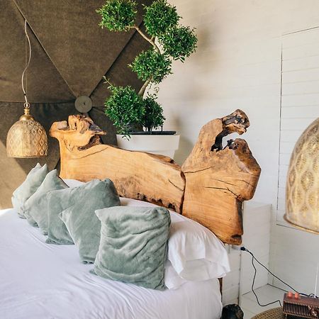 Domo Suites Masia Cal Geperut Badalona Ngoại thất bức ảnh