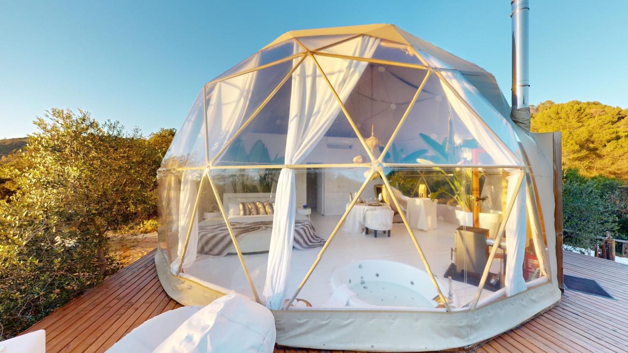 Domo Suites Masia Cal Geperut Badalona Ngoại thất bức ảnh
