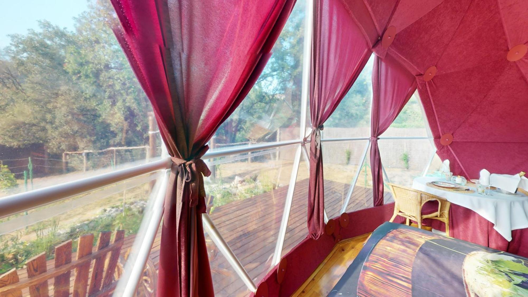 Domo Suites Masia Cal Geperut Badalona Ngoại thất bức ảnh
