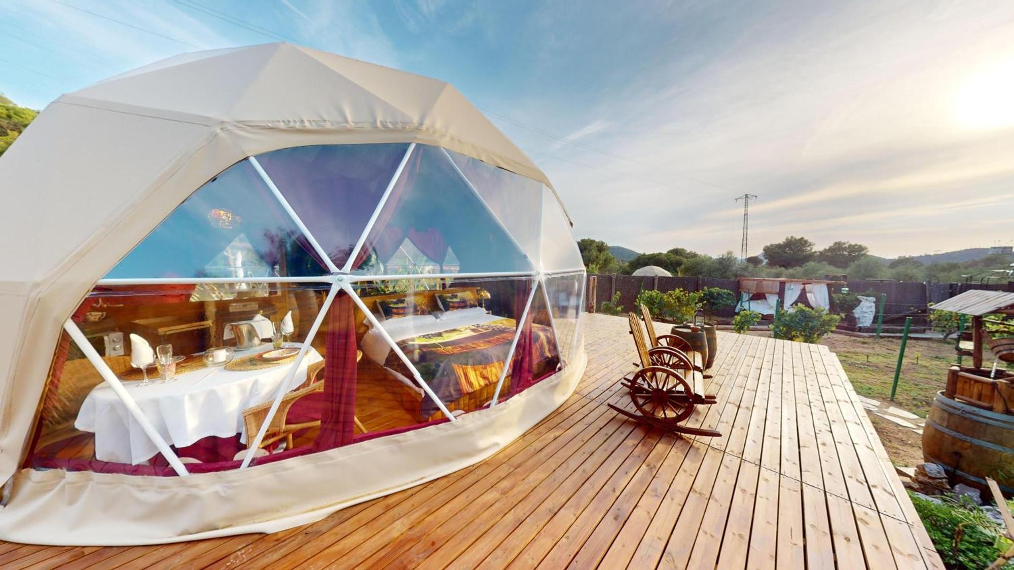 Domo Suites Masia Cal Geperut Badalona Ngoại thất bức ảnh